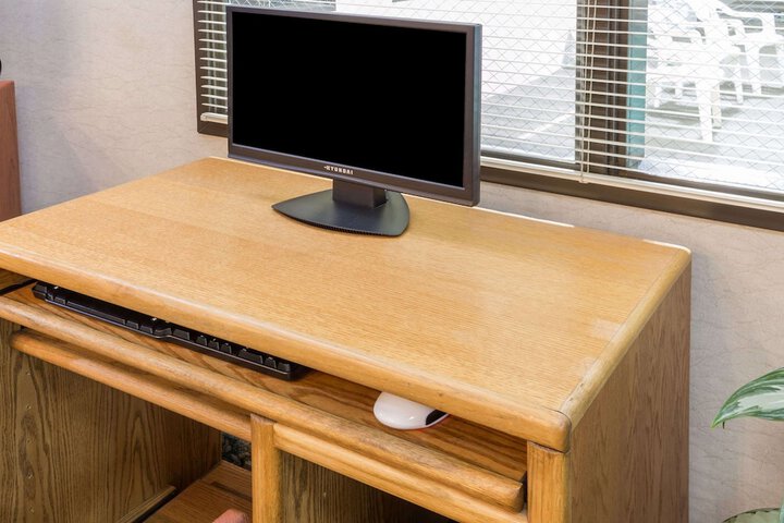 Business Center 148 of 149