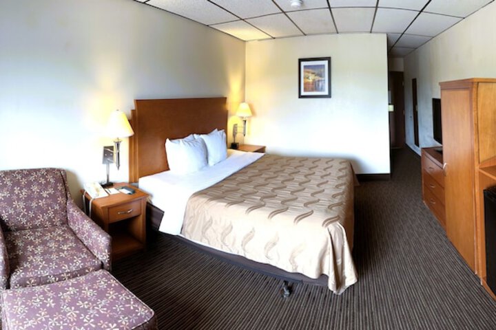 Room 122 of 163