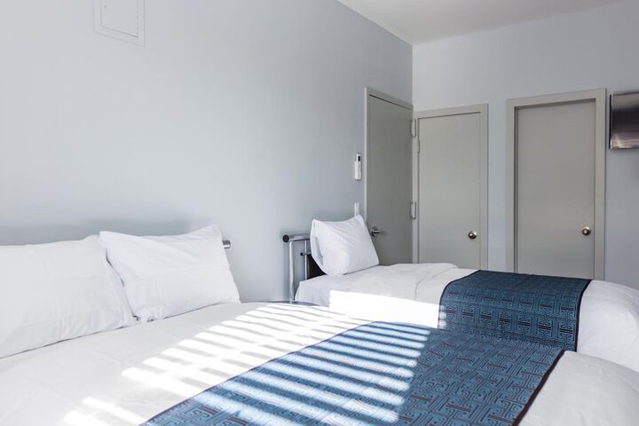 Room 18 of 22
