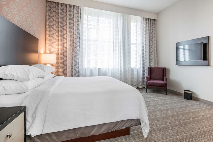 Embassy Suites Louisville Downtown