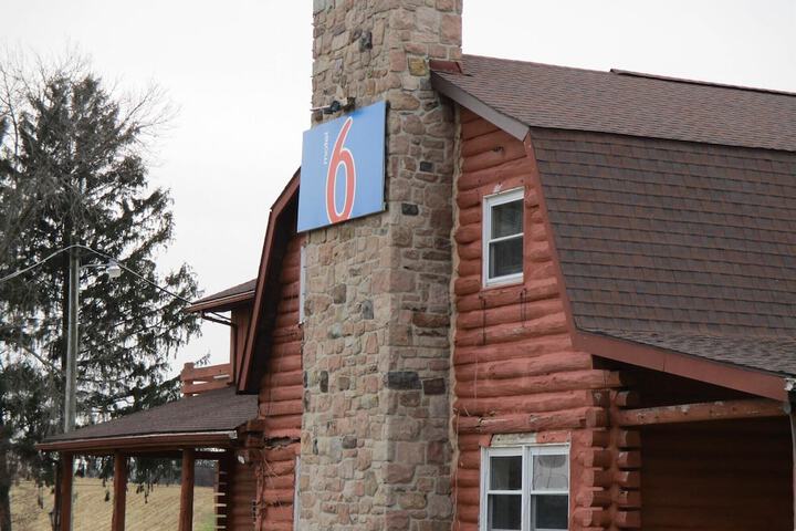 Motel 6 Shartlesville PA