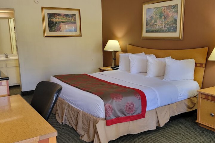 Room 18 of 44
