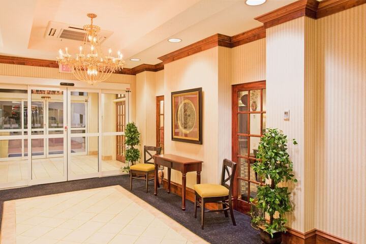 Hotel 2 of 58