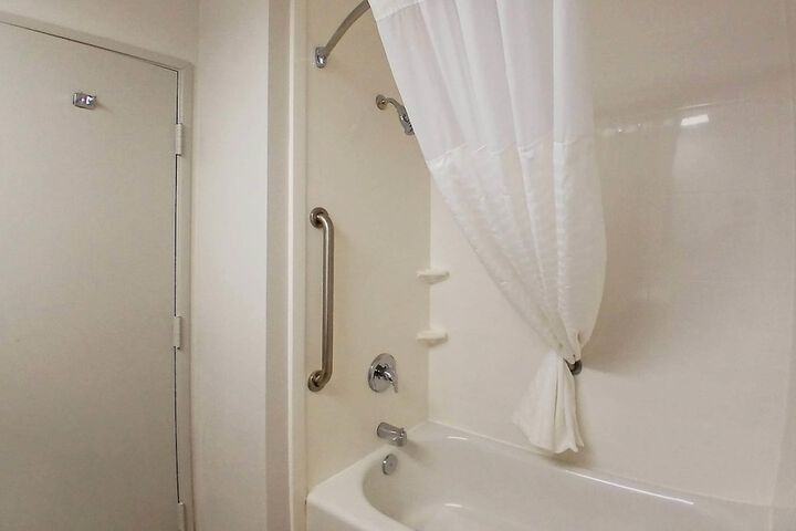 Comfort Inn Marion near Downtown & Blue Ridge PKWY