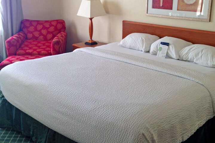 Room 33 of 53