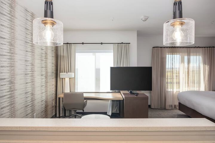 Room 28 of 42
