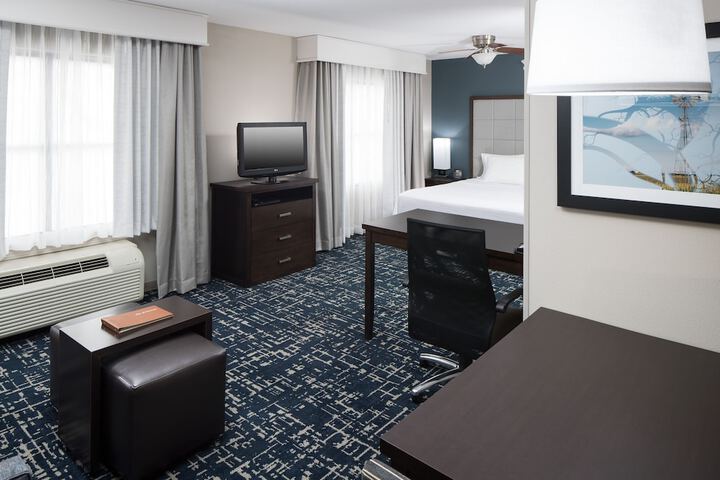Room 8 of 32