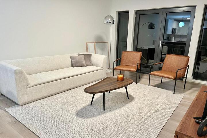 Modern 2 Bed Furnished Apartment in Quincy