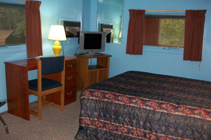 Mohican Motel