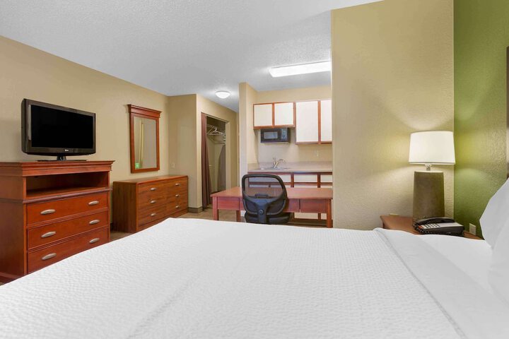 Extended Stay America Suites Toledo Maumee