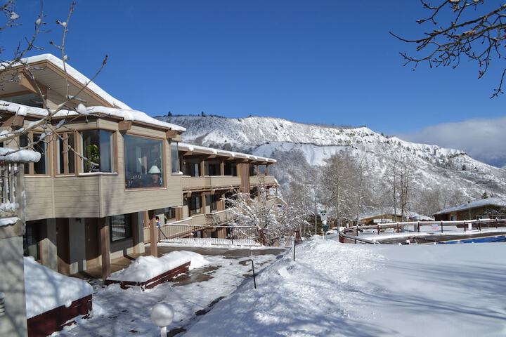 Hotel 5 of 40
