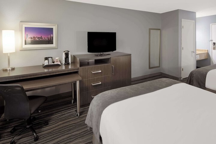 Best Western Riverside Inn