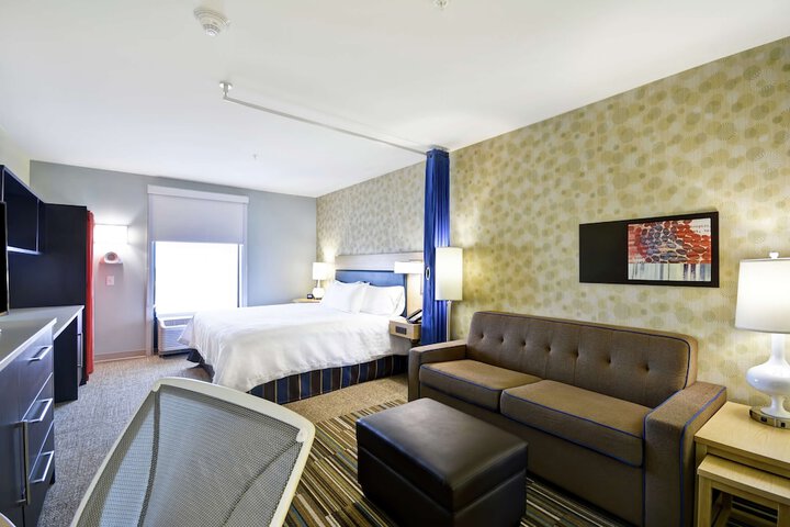 Room 18 of 36