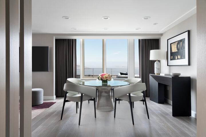 Four Seasons Hotel San Francisco at Embarcadero