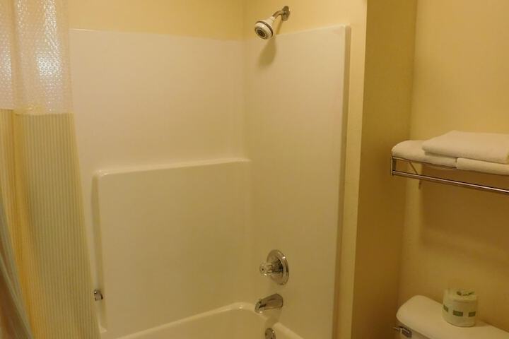 Room 3 of 22
