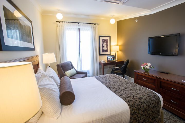 Hume Hotel & Spa