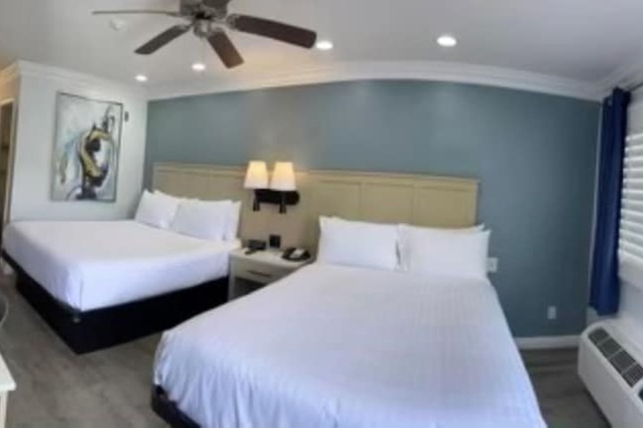 Room 14 of 36