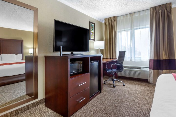 Room 12 of 30