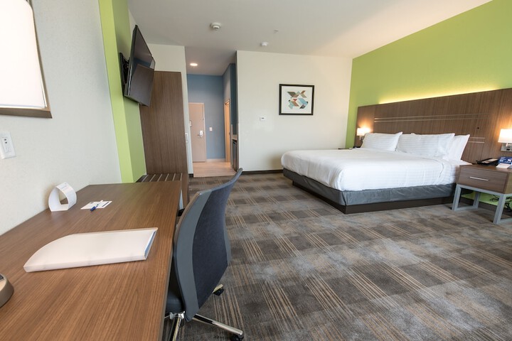 Room 53 of 73