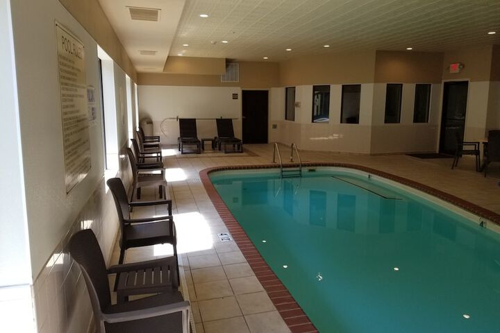 Pool 4 of 35
