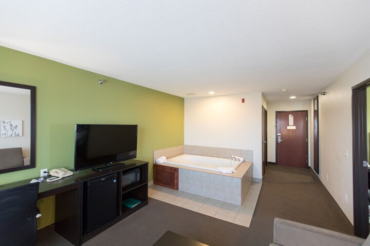 Sleep Inn & Suites Pleasant Hill - Des Moines