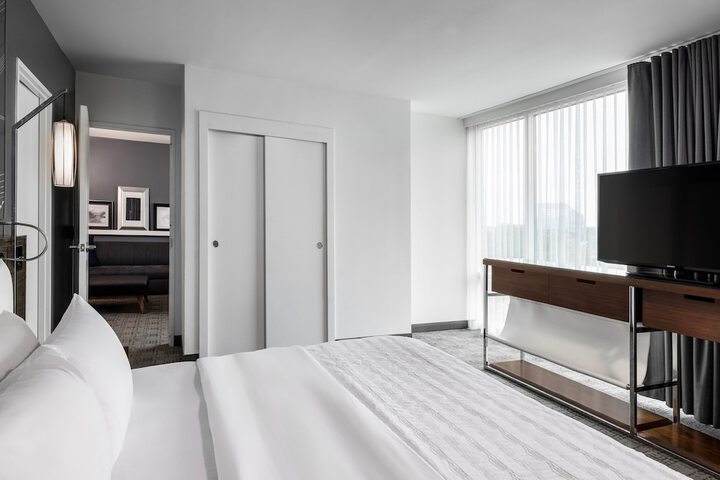 Room 29 of 60