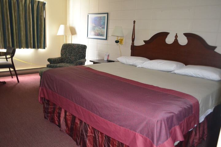 Room 22 of 37