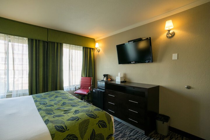 Room 42 of 54