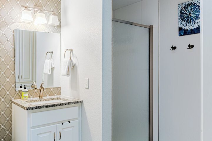 Lake LBJ Waterfront Family-friendly Retreat!