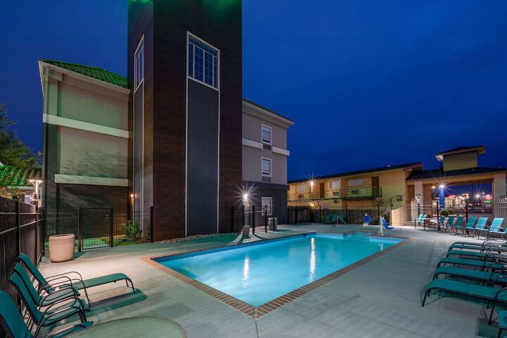 Pool 12 of 56