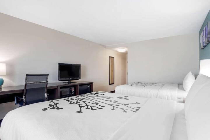 Room 18 of 31