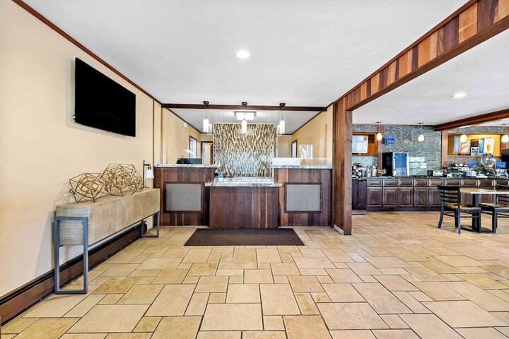 Hotel Interior 12 of 47