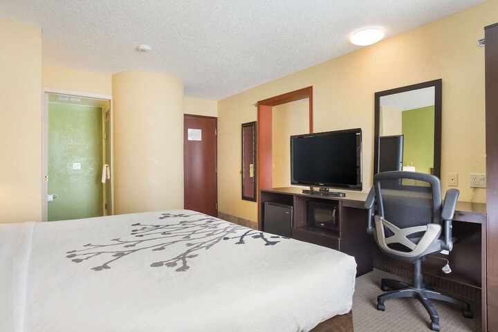 Room 48 of 56