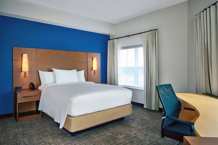 Residence Inn by Marriott Orlando Flamingo Crossing / Western Entrance