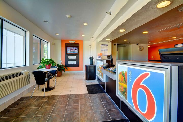 Hotel Interior 11 of 27