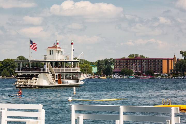 Harbor Shores on Lake Geneva