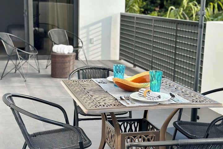 Bay Breeze Premium Apartments by Eskape Collection