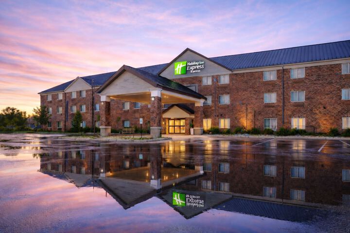 Holiday Inn Express Hotel & Suites St. Paul-Woodbury by IHG