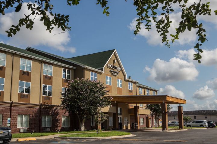 Country Inn & Suites by Radisson Harlingen, TX