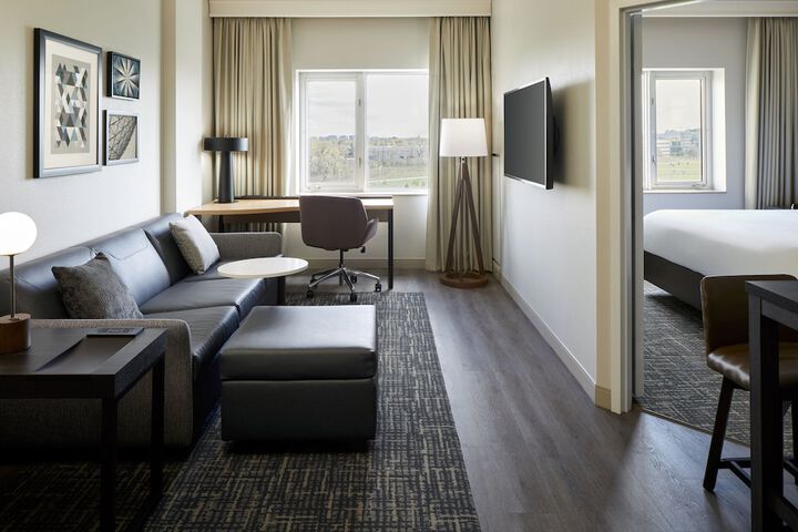 Room 21 of 37