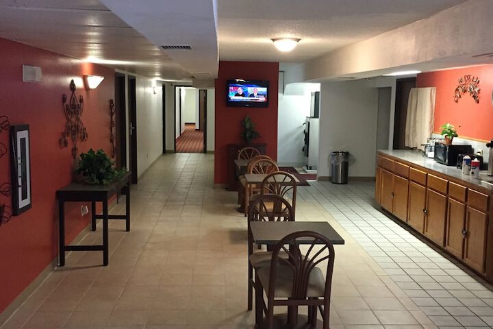 Hotel Interior 6 of 27