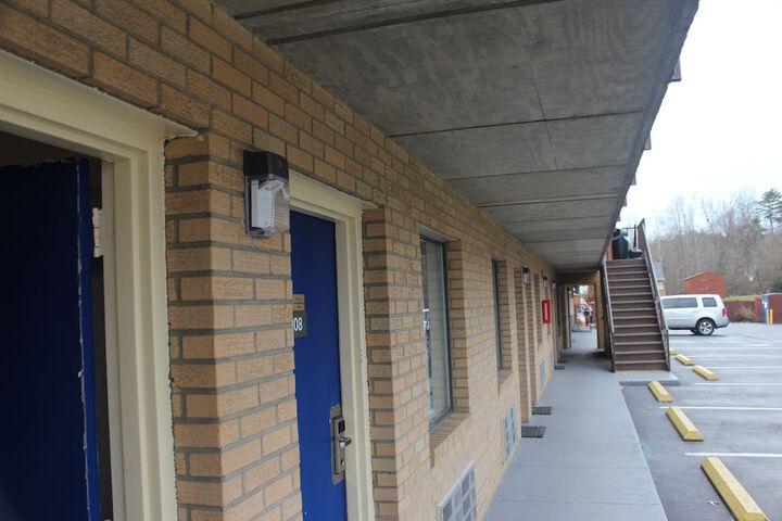 Hotel 10 of 51