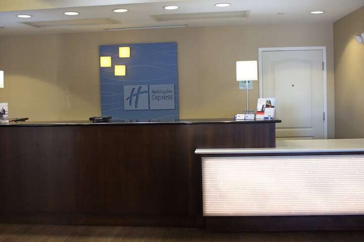 Hotel 2 of 32