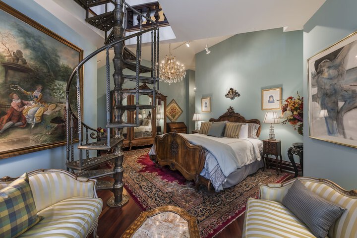 Room 21 of 47