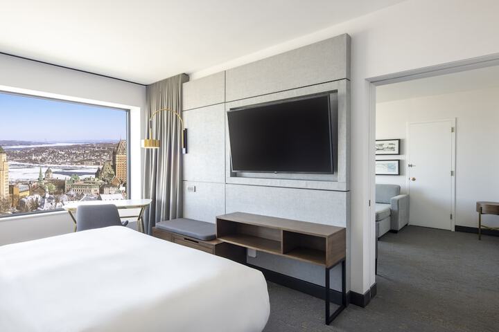 Room 14 of 76
