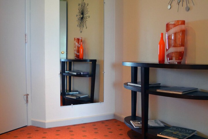 Room 60 of 192