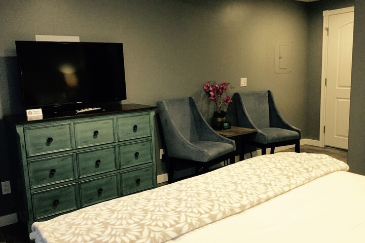 Room 21 of 131
