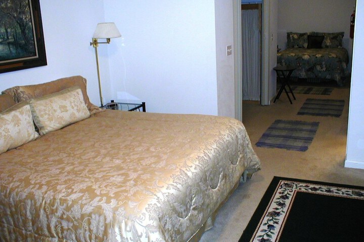 The Columbia Inn at Peralynna Manor
