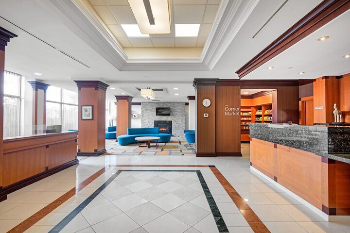 Fairfield Inn and Suites by Marriott Toronto Airport