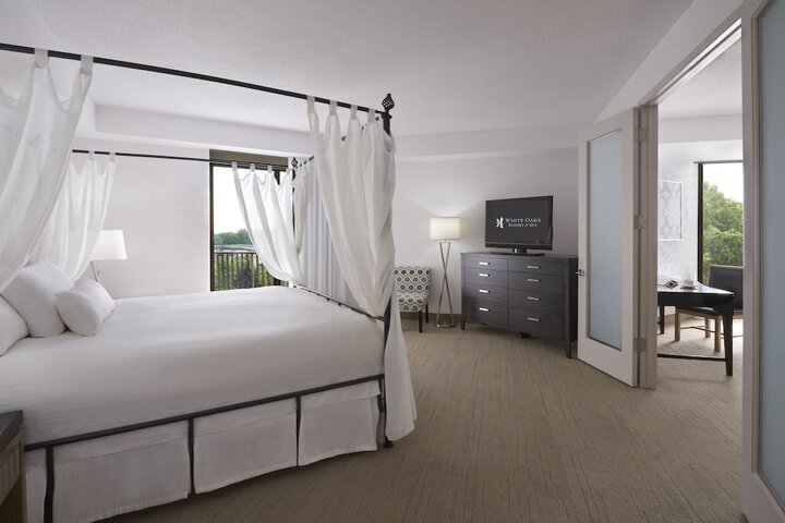 Room 21 of 42